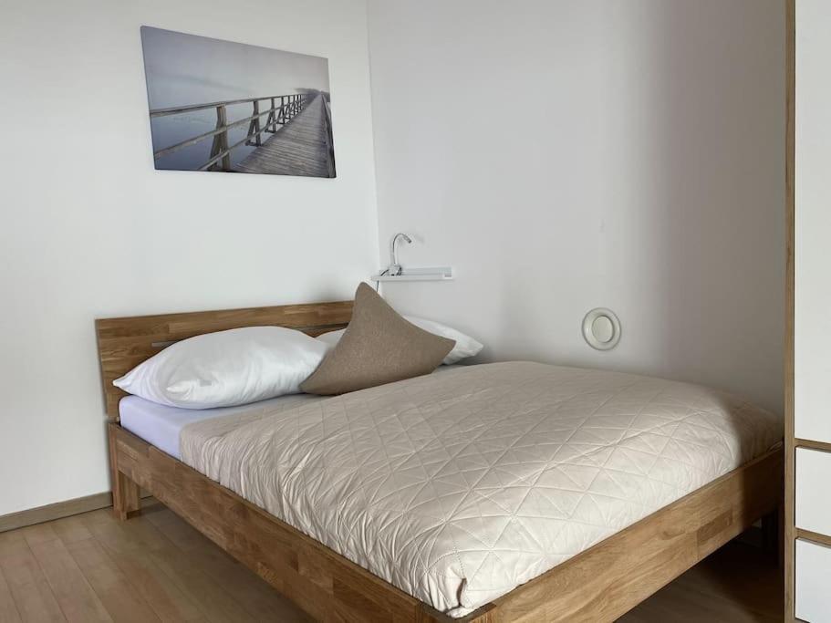 Neu Apartment In Schloss Naehe,Parkplatz, Netflix Sögel Exteriör bild