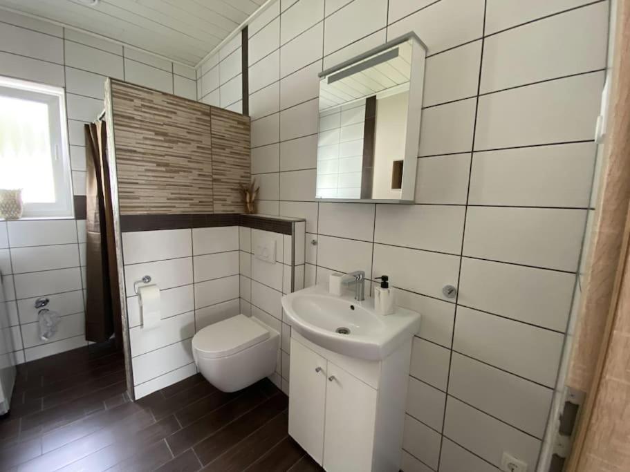 Neu Apartment In Schloss Naehe,Parkplatz, Netflix Sögel Exteriör bild